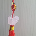 Amuletă Feng Shui cu Nod Mistic și Rațe Mandarine din Cuarț Roz – Dragoste Adevărată, Armonie și Stabilitate Emoțională