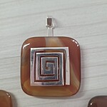 Piatra Pi Pătrată din Carnelian – 40 mm - imagine 2