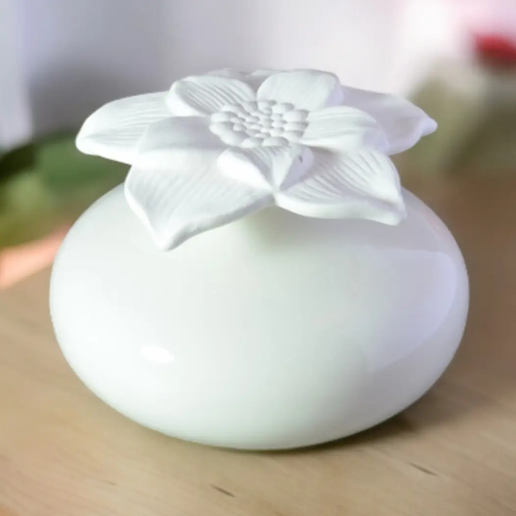 difuzor narcisa Difuzor de Uleiuri Esențiale „Narcisa” – Ceramică Elegantă pentru Aromaterapie Naturală - imagine 1