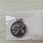Amuletă Ochiul lui Horus – Pandantiv din Oțel Inoxidabil (2,5 cm)