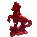 Decorațiune Feng Shui Cal Roșu din Rășină – Succes, Putere și Noroc (13,5 cm)