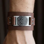 Brățară din Piele Naturală cu Vegvísir – Busola Vikingă, Maro, Unisex